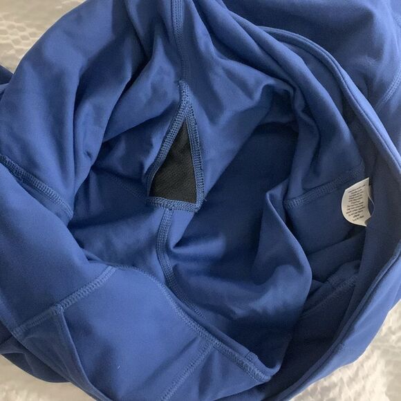 ATHLETA, Xl, side pockets with front stash pocket, great condition - Picture 6 of 8